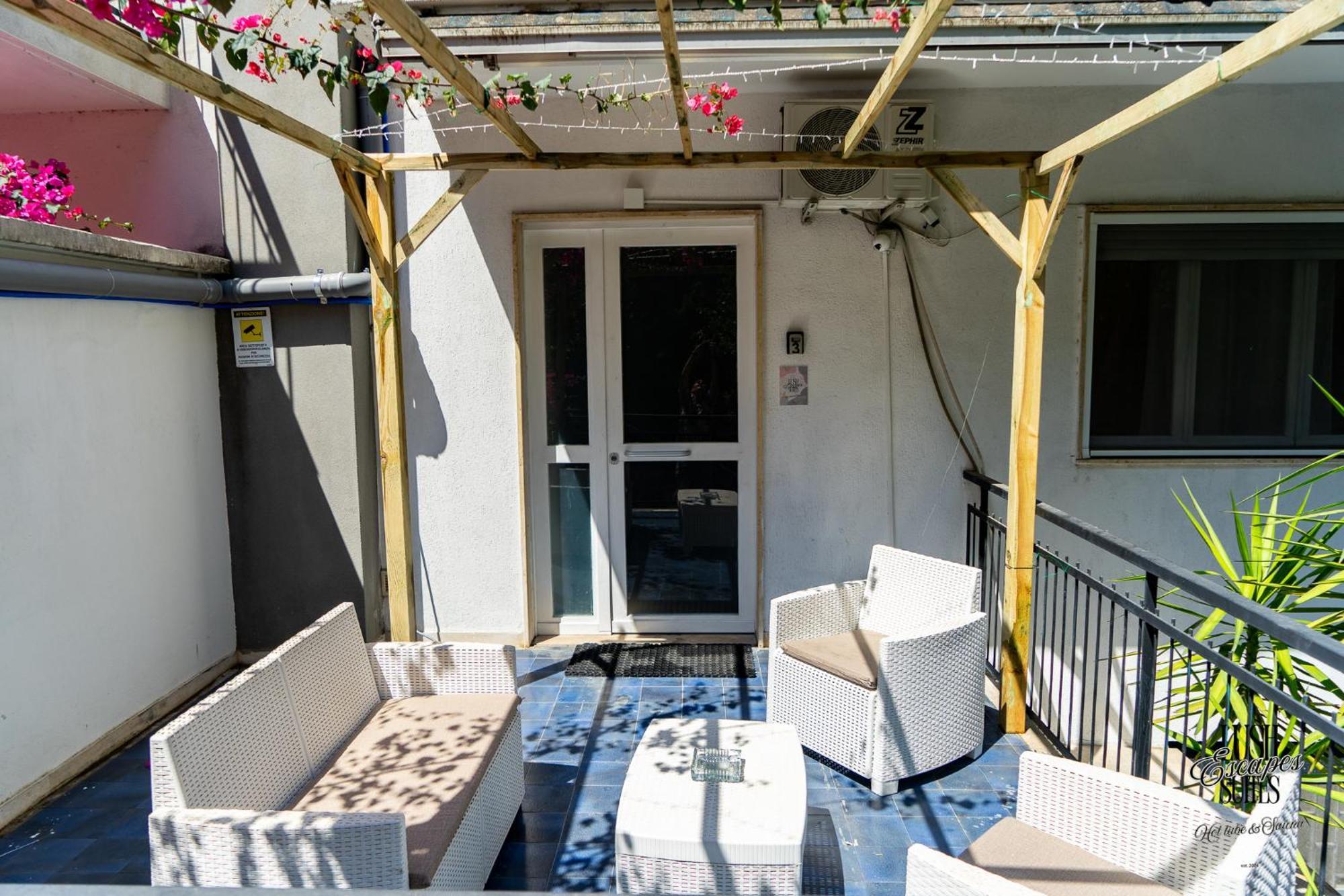 Appartement Lush Escape - Hottube And Sauna Bari