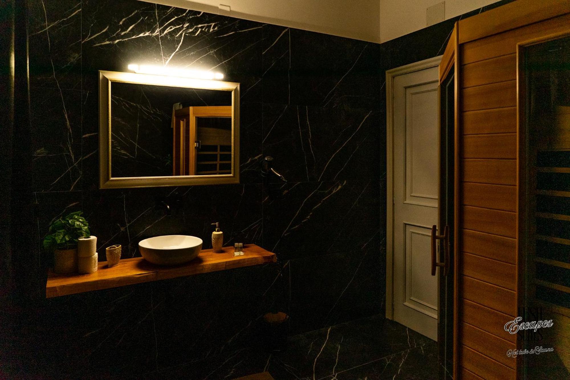 Appartement Lush Escape - Hottube And Sauna Bari