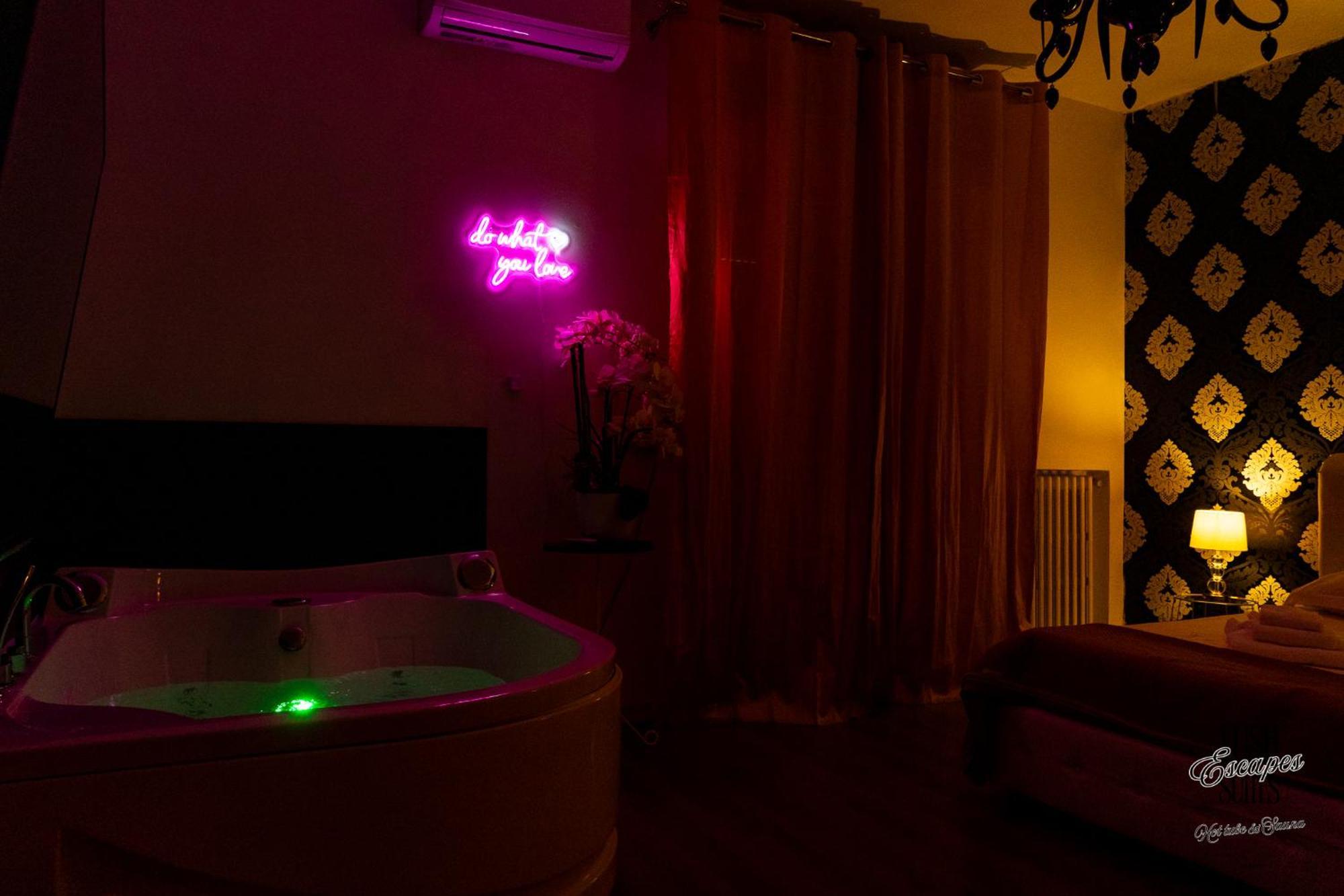 Lush Escape - Hottube And Sauna Bari